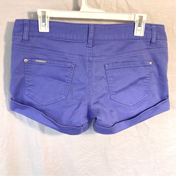 Periwinkle shorts - Picture 2 of 2